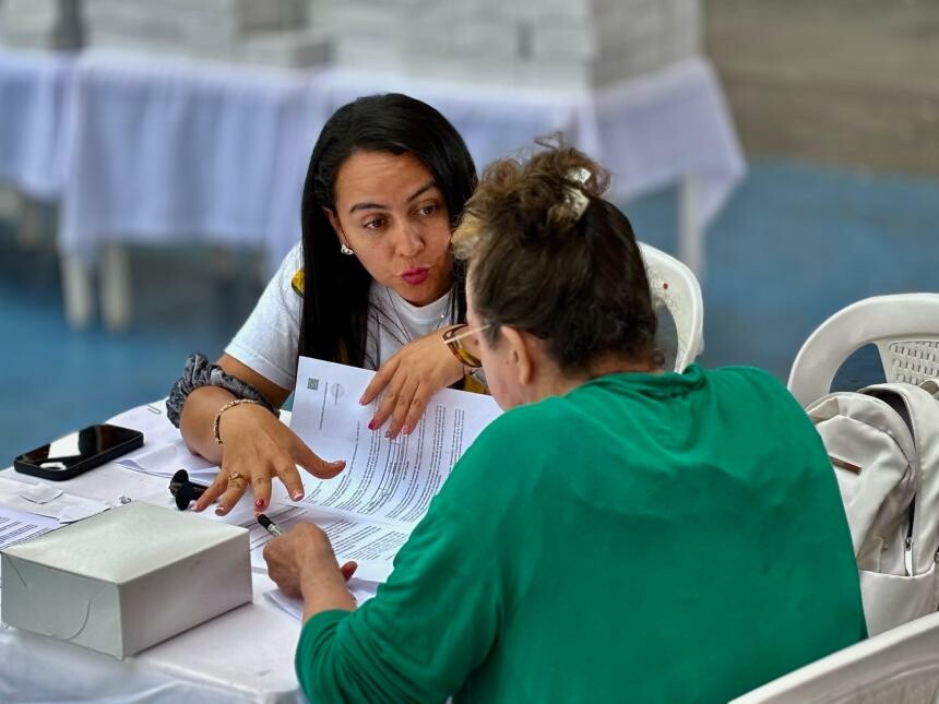 Adultos mayores, personas con discapacidad y mujeres cabeza de familia recibieron compensaciones por el conflicto armado