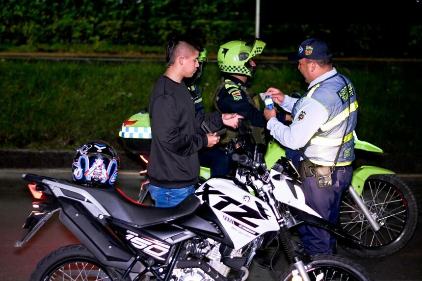 Autoridades de tránsito impusieron 60 comparendos por diversas infracciones viales