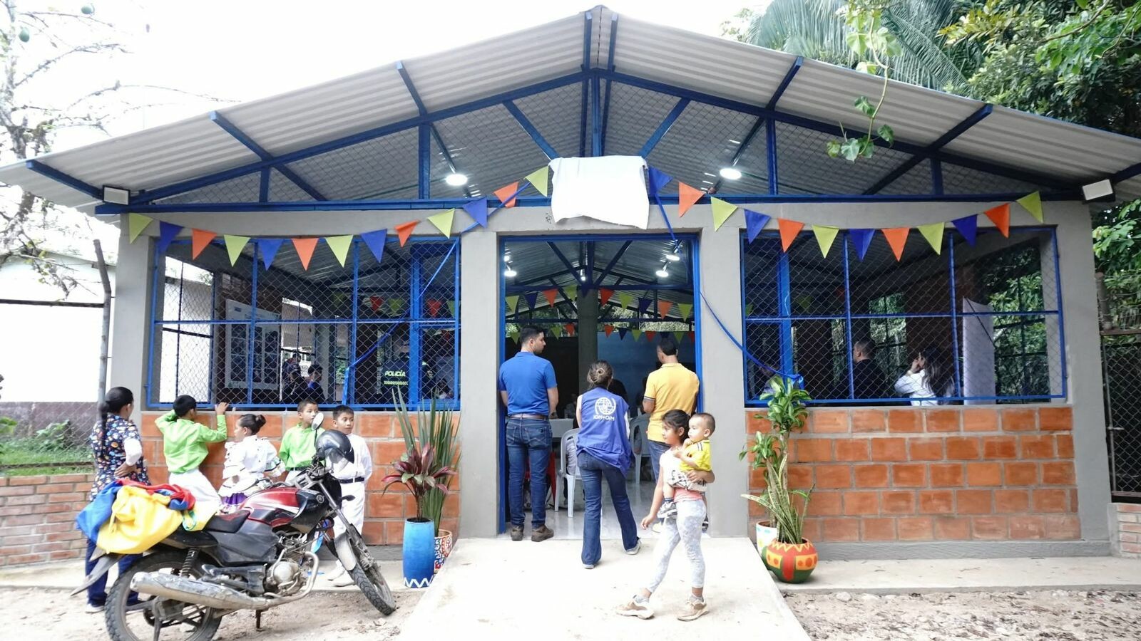 Nueva caseta para la paz en Tuluní