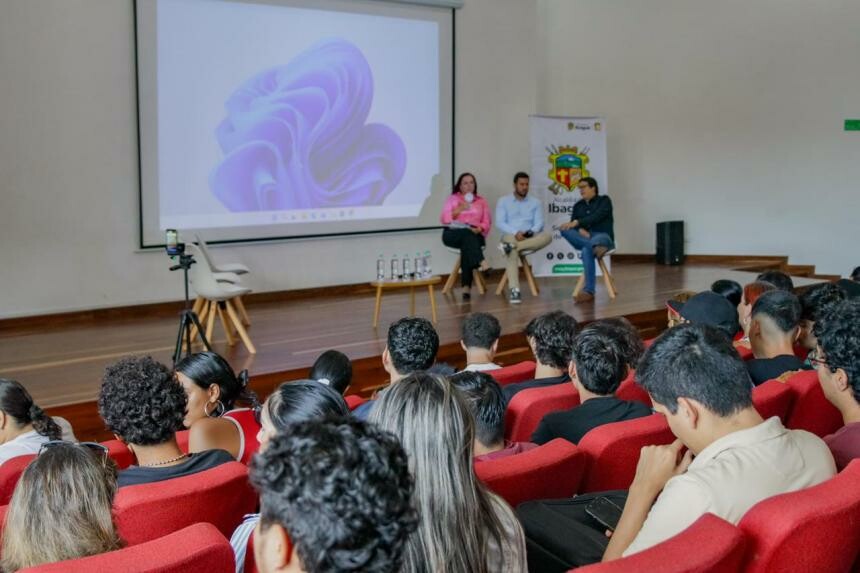 Casi 200 personas asistieron a conversatorio sobre tendencias tecnológicas en Ibagué