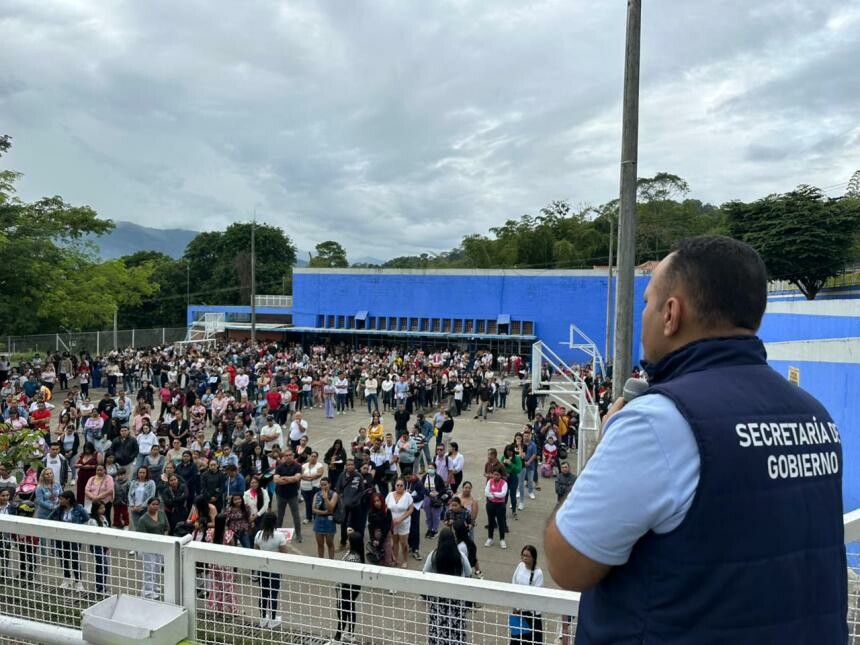 Charlas incluyen consumo de drogas, reclutamiento de menores y protección familiar