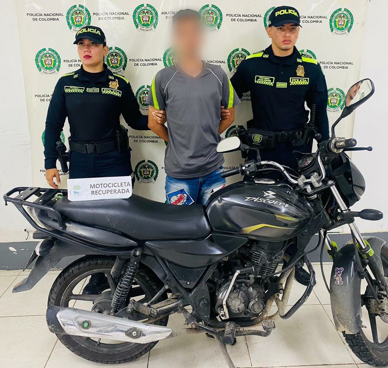 El hombre fue sorprendido en flagrancia gracias al aviso de una ciudadana y la rápida acción policial