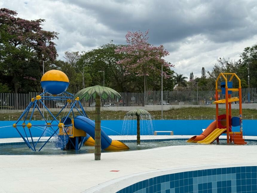 El proyecto entra en fase de acabados en accesos, taquilla y servicios sanitarios