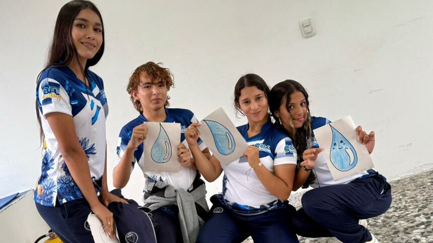 Estudiantes recorrieron la planta La Pola para conocer procesos de tratamiento y conservación del agua