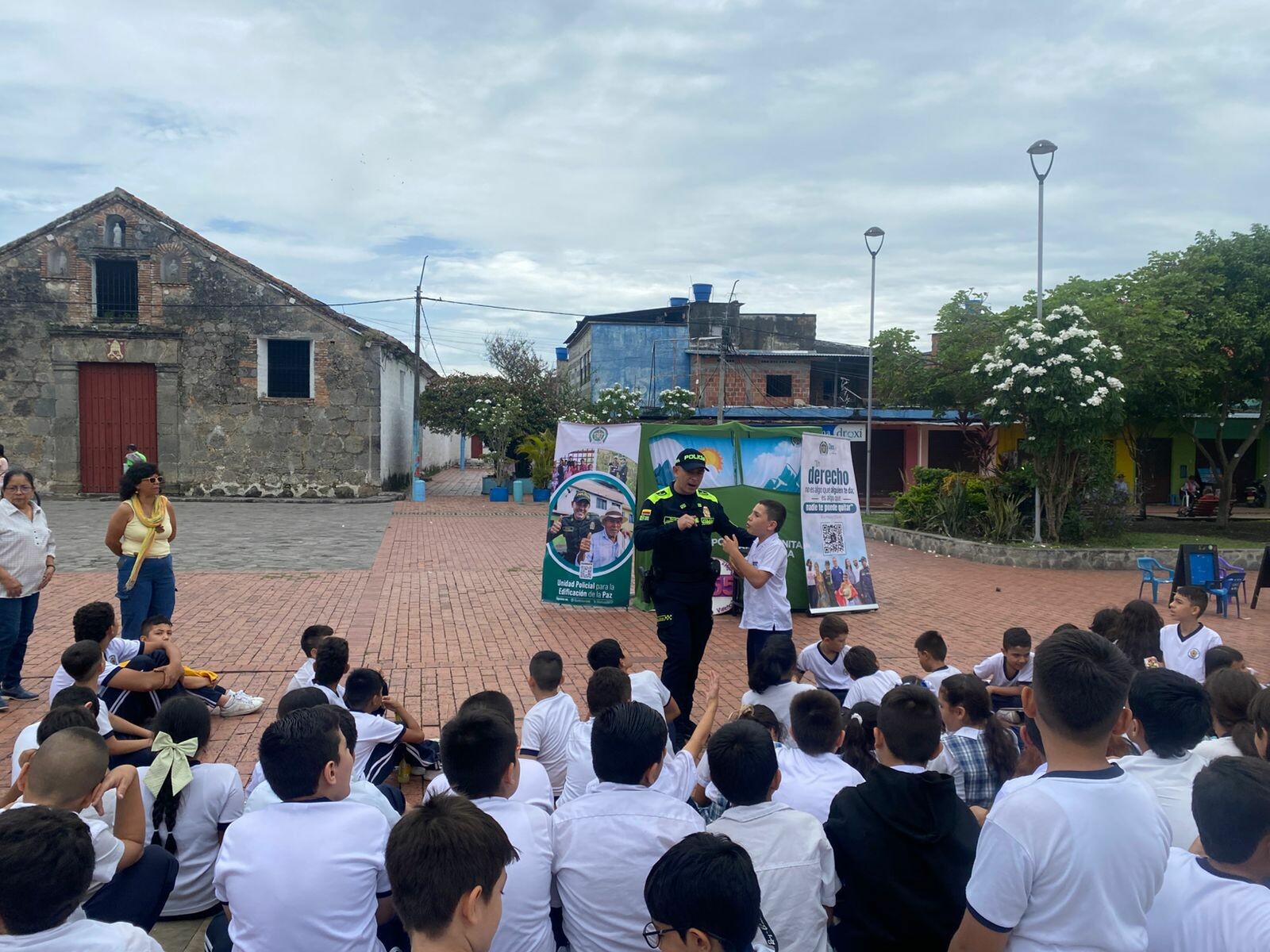 Más de 150 niños y adolescentes participaron en espacios lúdicos y charlas de prevención