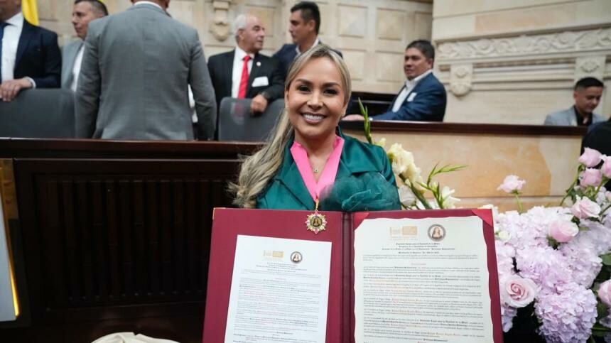 Alcaldesa de Ibagué recibe Orden ‘Policarpa Salavarrieta’ del Congreso