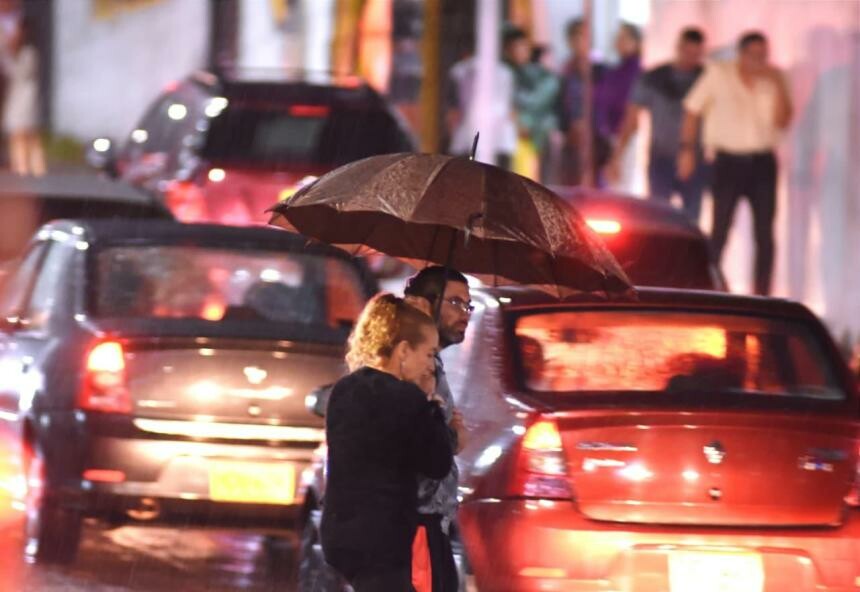 Alertas naranja y roja por lluvias elevan riesgo de emergencias en Ibagué