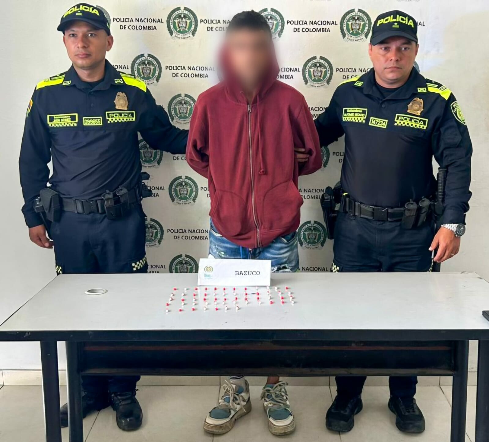 Hombre detenido con 50 cápsulas de bazuco en barrio Bosque