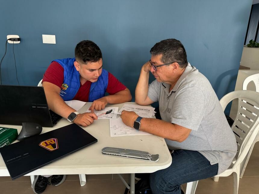 Entregan facturas del Predial en conjuntos residenciales de Ibagué