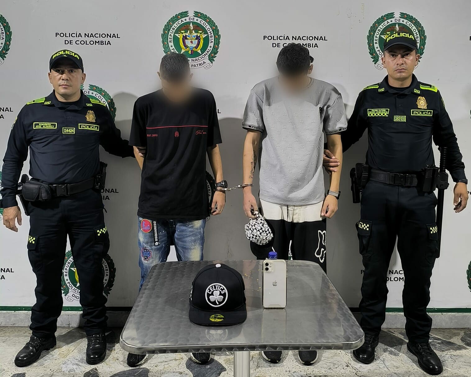 Capturan a dos jóvenes por raponazo en el sur de la ciudad