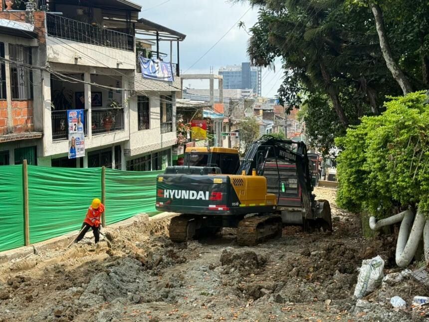 Doce frentes de pavimentación activos en barrios de Ibagué