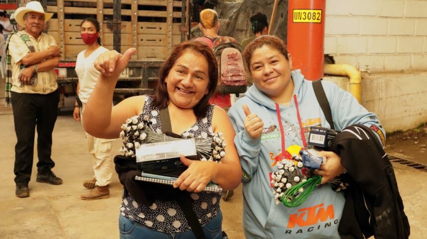 Entregan herramientas y materiales a tres corregimientos rurales