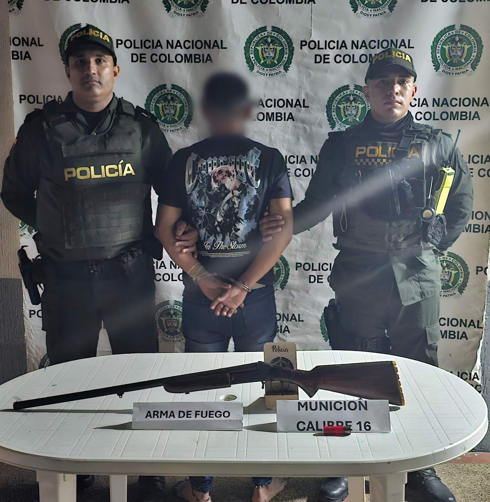 Sorprenden a hombre armado en plena zona urbana de Ataco
