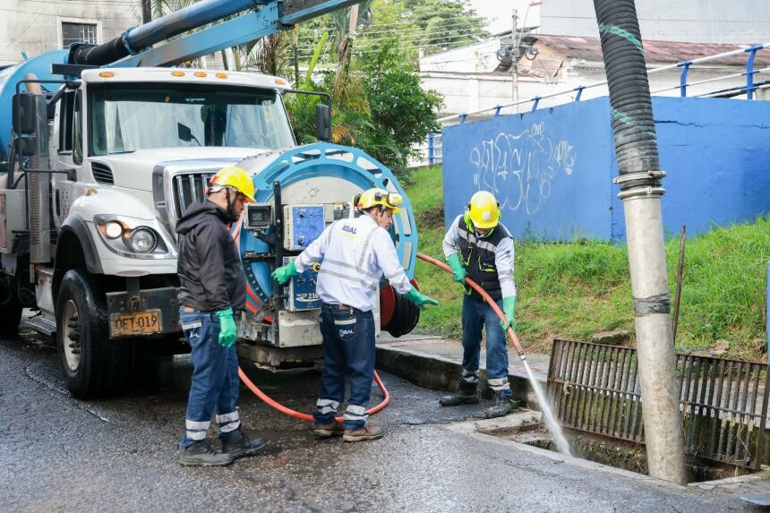 IBAL activa contingencia por lluvias y riesgo en alcantarillado