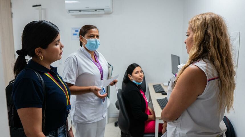 Revisan atención en urgencias de Clínica Keralty