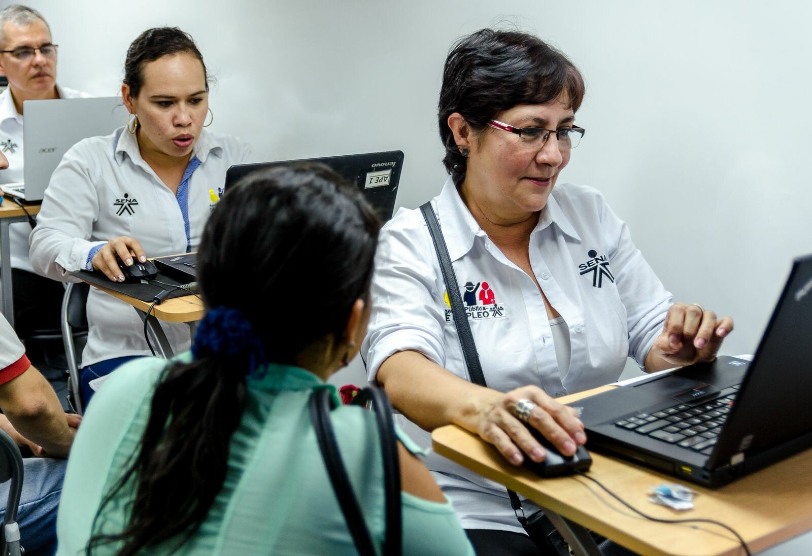 Más de 20.000 vacantes para mujeres en feria laboral en Ibagué