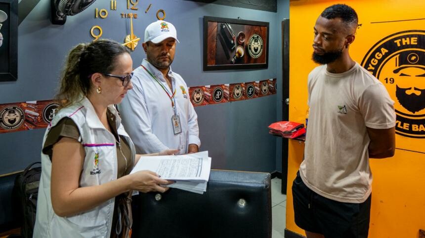 Detectan irregularidades sanitarias en barbería del barrio Cantabria