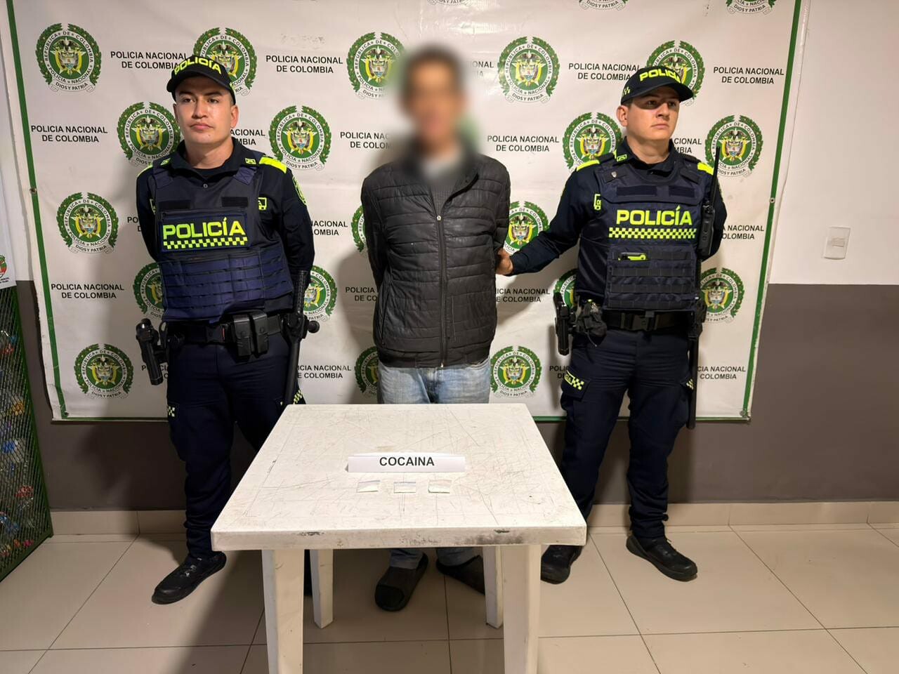 Operativo policial contra estupefacientes en barrio Coloyita