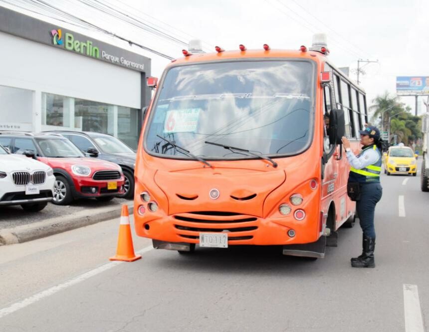 Transporte público, contra el tiempo por impuesto obligatorio
