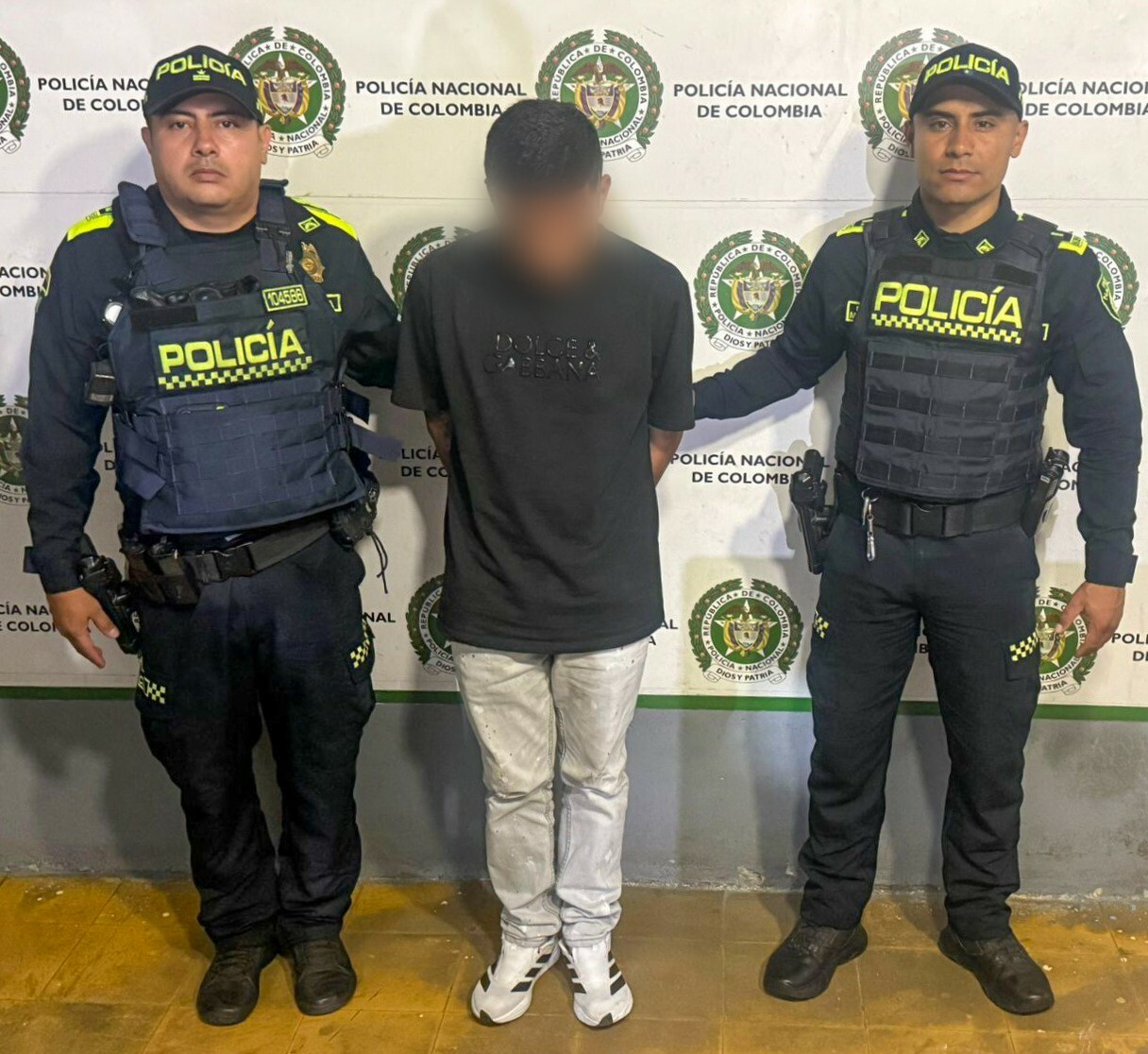 Capturan a presunto ladrón tras robo violento en plena vía pública