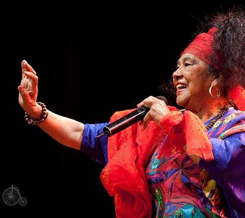 A sus 85 años, falleció la cantante de Cumbia Toto La Momposina