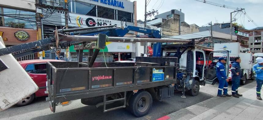 Poste retirado en pleno centro de Ibagué encendió alertas ciudadanas