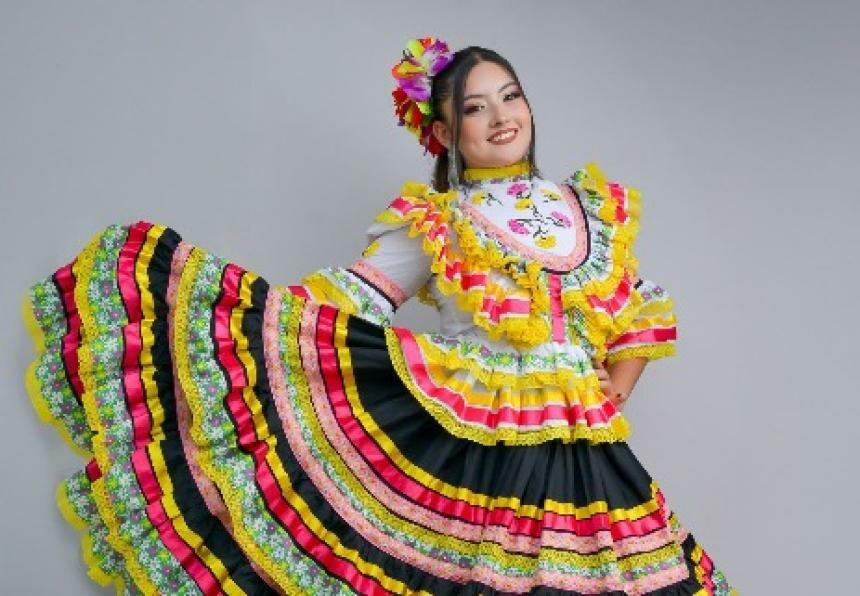 La joven que busca conquistar el folclor desde la comuna Dos