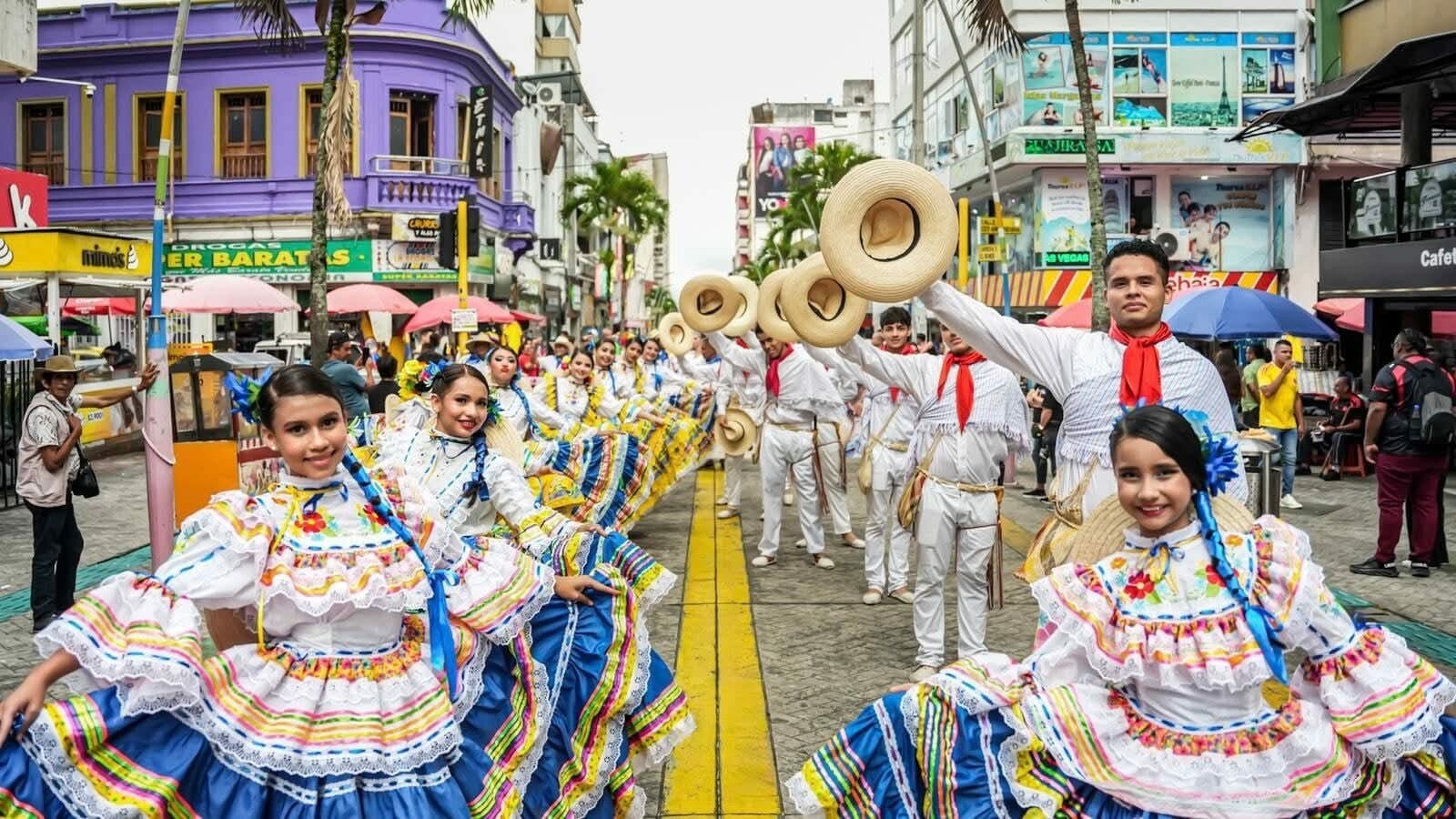 Pregón Sanjuanero abrió el Festival Folclórico con desfile en Ibagué