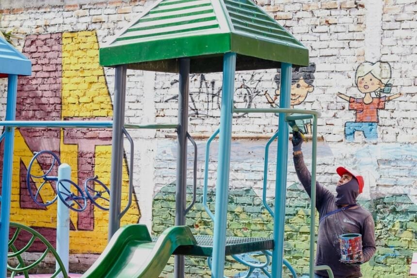Parque de Villa Norte recibe mantenimiento y embellecimiento