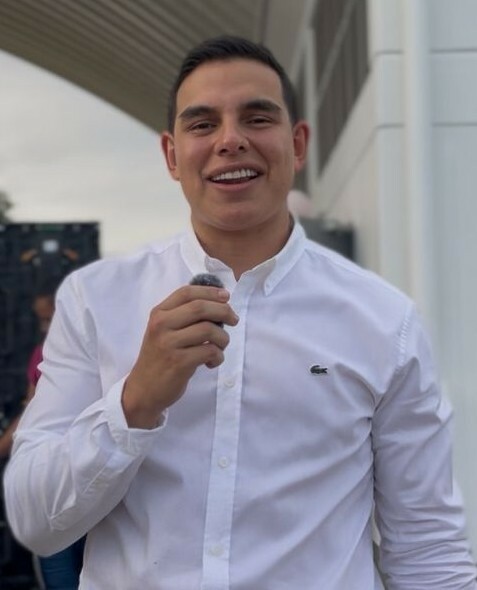 Hay que «meter a Dios en las clases»: la propuesta del Presidente electo