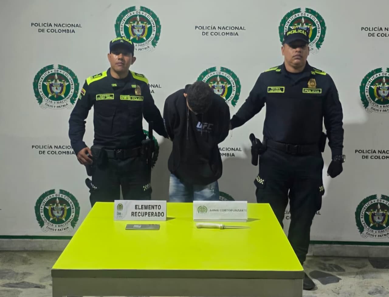 Joven fue asaltada con arma blanca y el presunto ladrón terminó capturado
