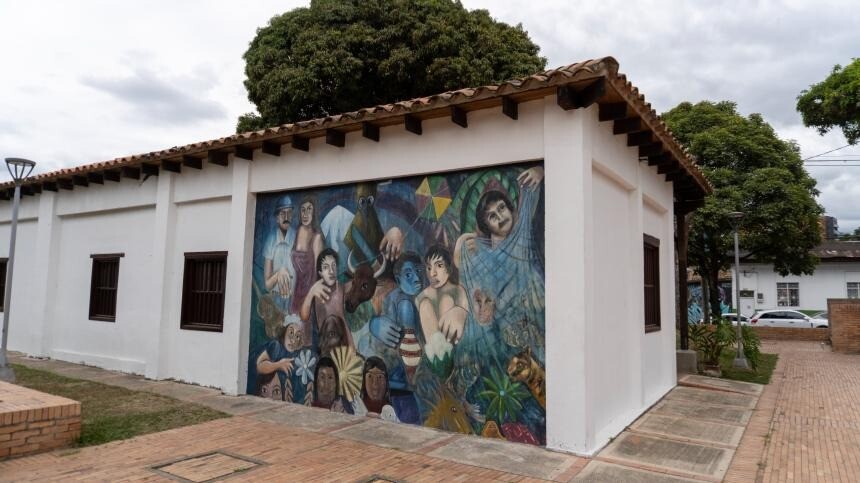 Murales del Panóptico recuperan su imagen tras proceso de restauración