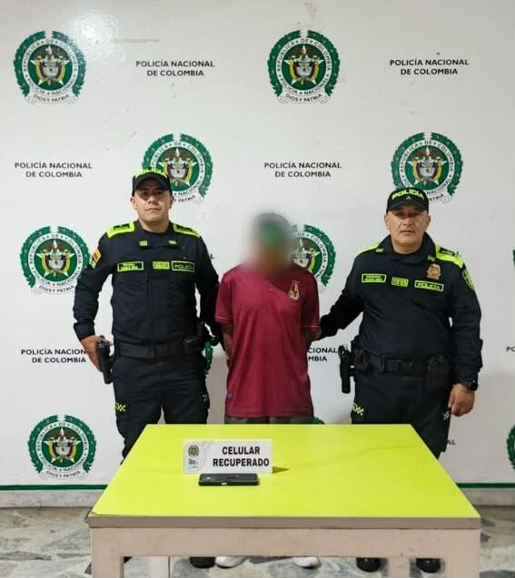Lo persiguieron ciudadanos y terminó capturado con un celular robado