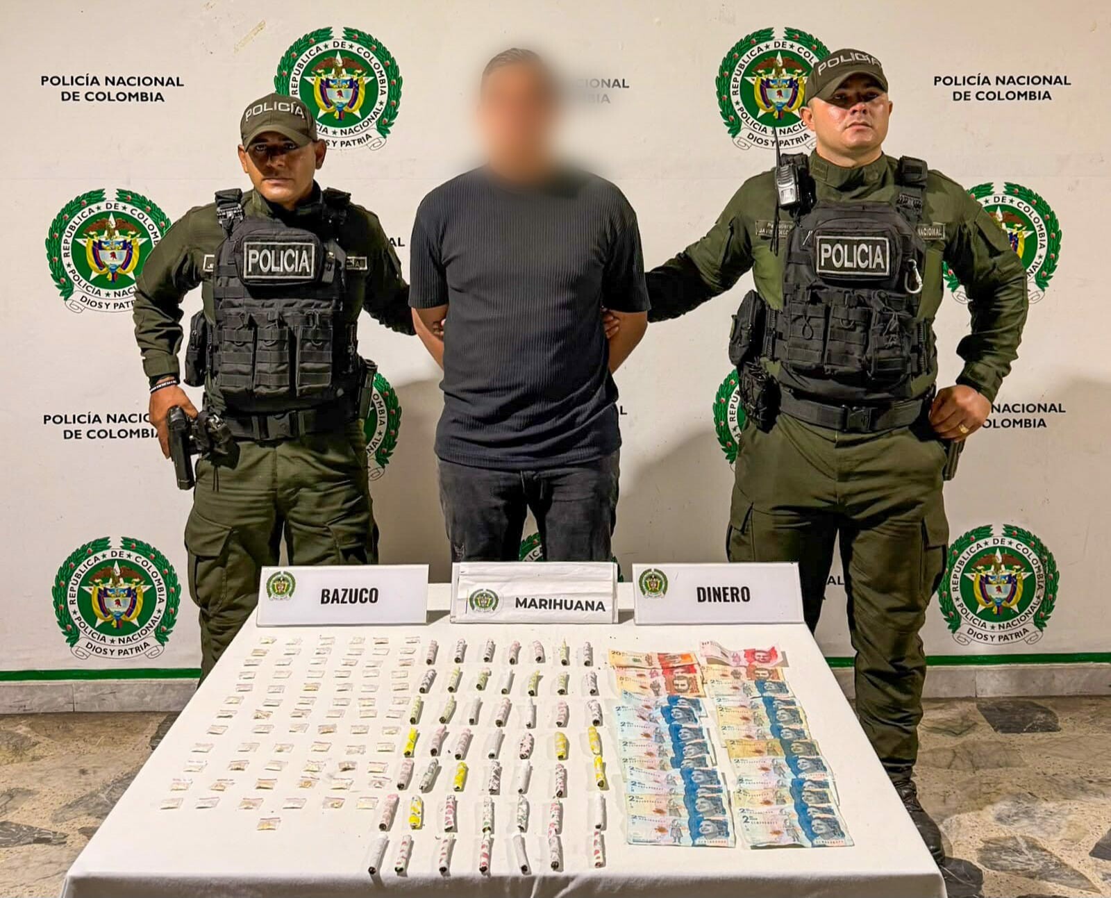 Reincide mientras estaba en casa por orden judicial