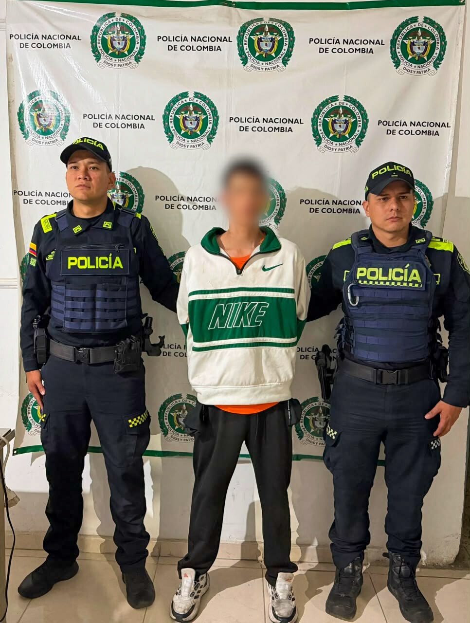 Huyó tras atacar a su madre, pero terminó capturado en plena persecución