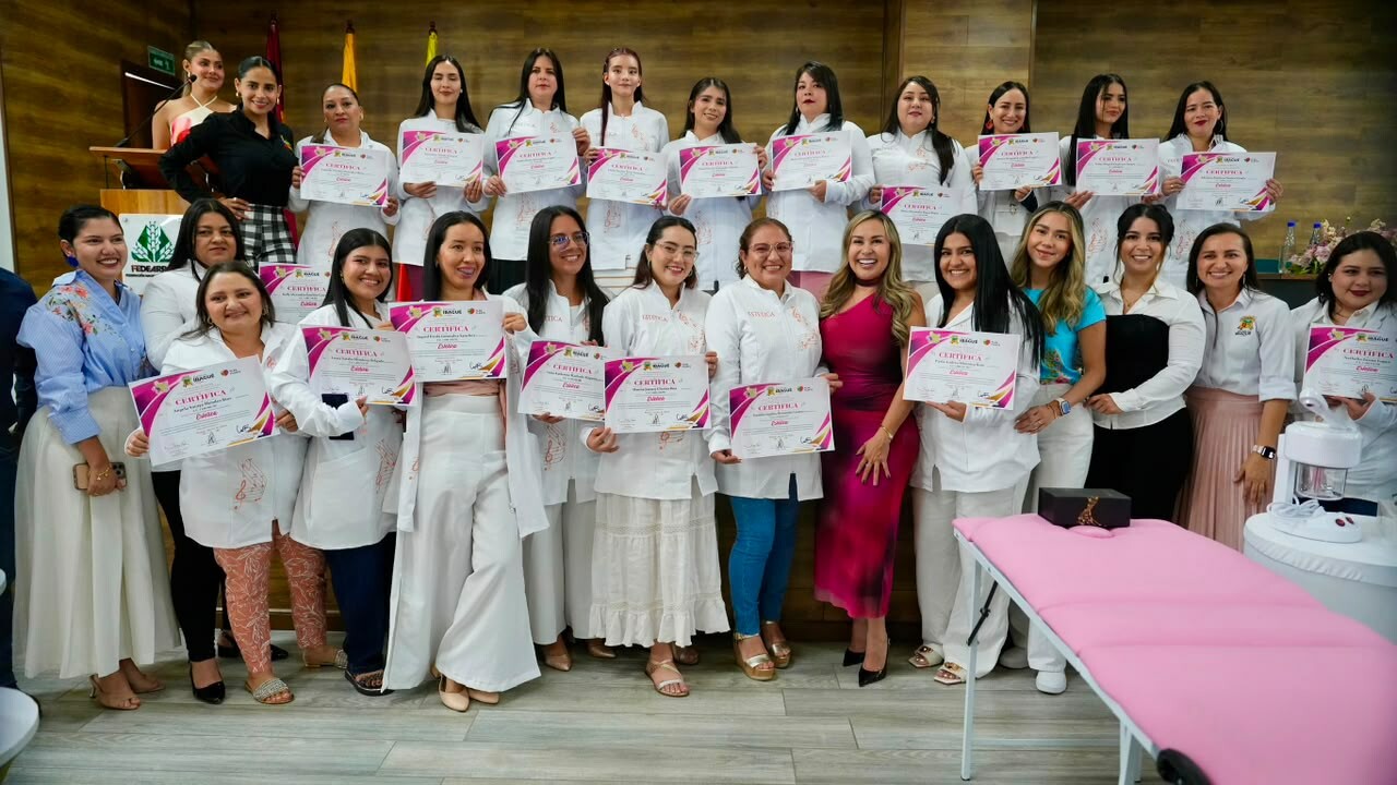 90 ibaguereños recibieron herramientas para poner en marcha sus emprendimientos