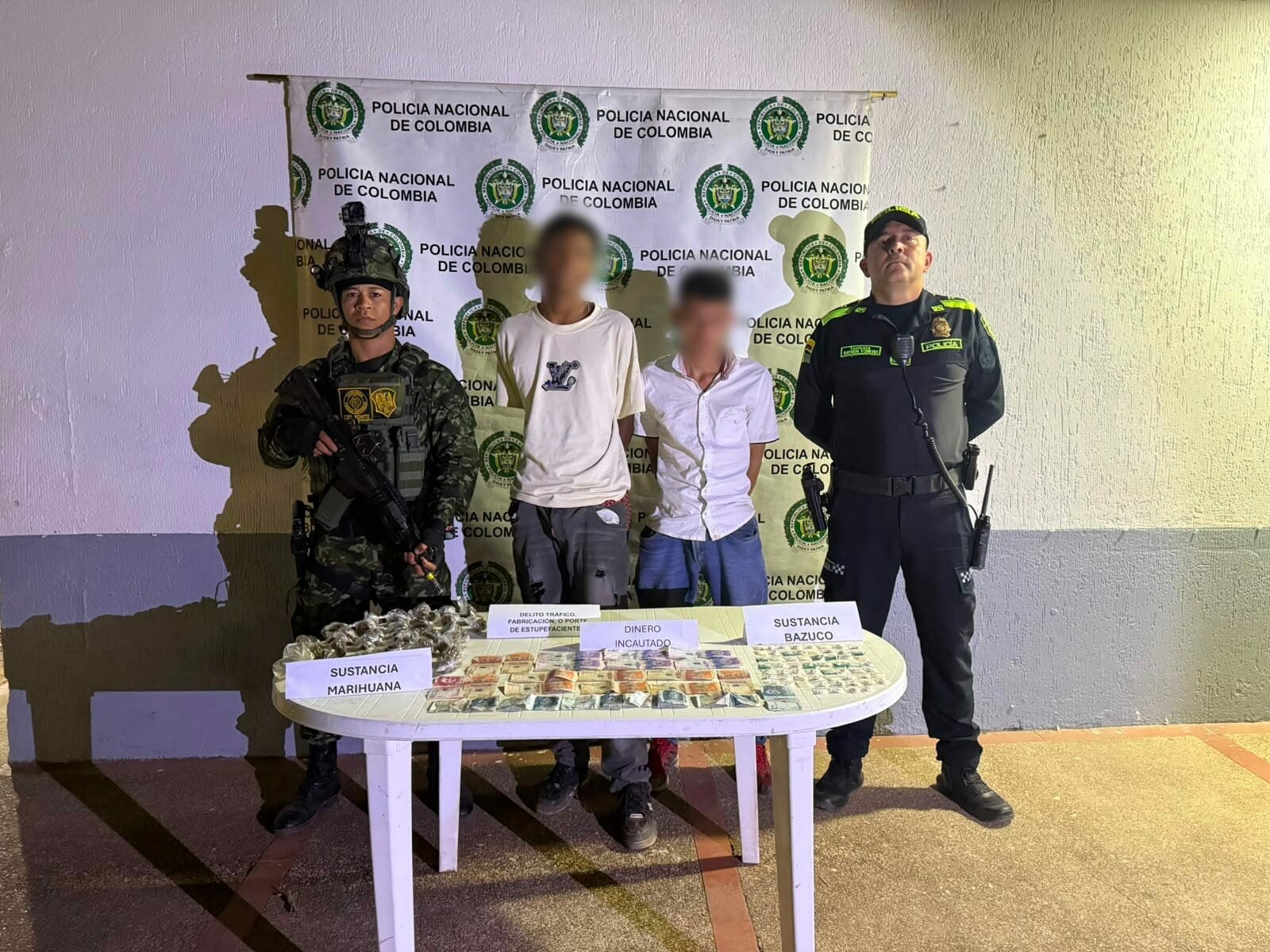 Capturan a dos hombres con marihuana y bazuco en Ataco