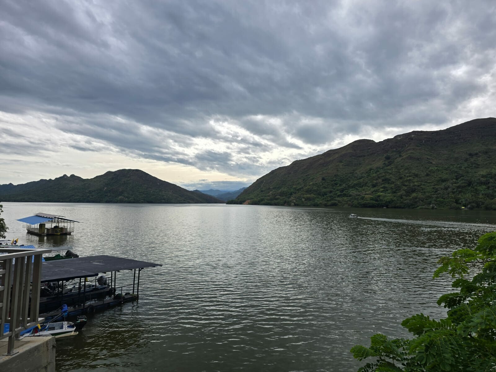 Embalse de Prado pierde más de 12 puntos de volumen útil en agosto