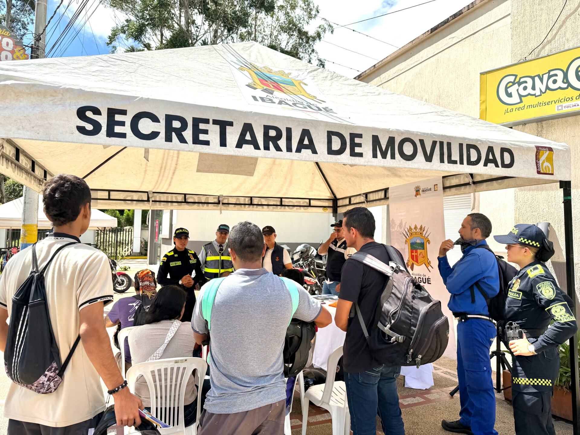 Motociclistas desafían las normas y encienden alertas en Chapetón