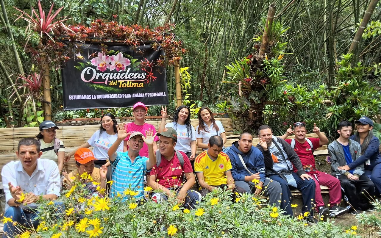 Personas sordas recorrieron el Orquidiario del Tolima durante jornada conmemorativa