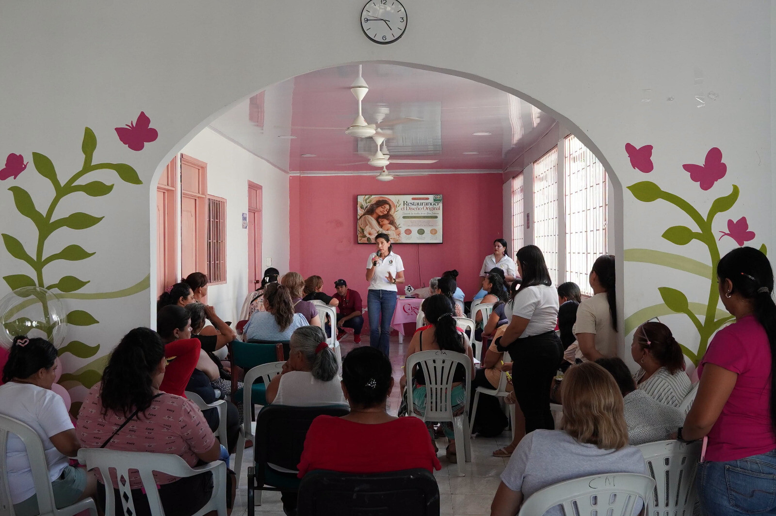 Secretaría de la Mujer del Tolima promueve el amor propio con taller de reflexión en El Espinal