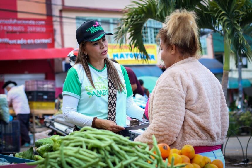Inicia operación del Escuadrón Ambiental en plazas de mercado de Ibagué