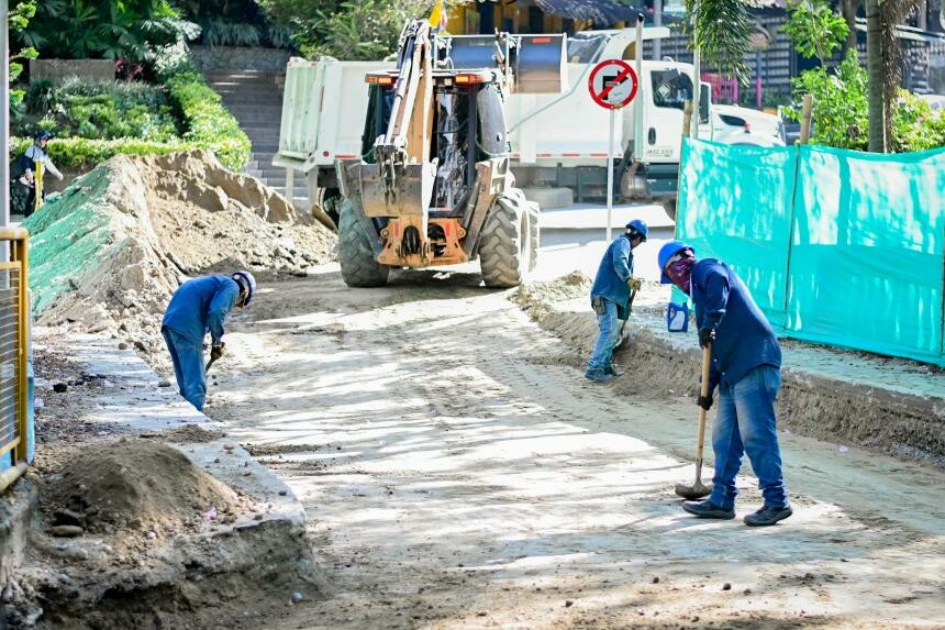Las obras contemplan adoquinado, manejo de aguas y mejoras en áreas recreativas