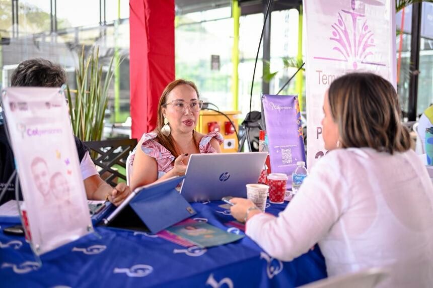 Más de 100 ibaguereños acuden a masiva jornada de búsqueda de empleo