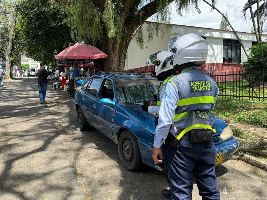 Más de 4.600 conductores han sido sancionados durante 2025 por ocupar indebidamente el espacio público