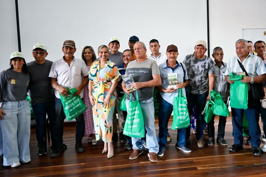 Mineros de subsistencia participaron en jornada de formación y reconocimiento en Ibagué.