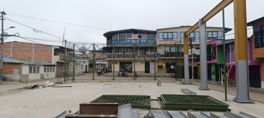 Obras avanzan en zona urbana y rural; estructuras aún en desarrollo