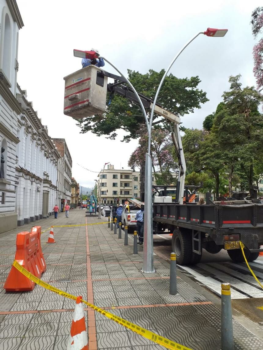 El ABC para solicitar arreglo del alumbrado público,