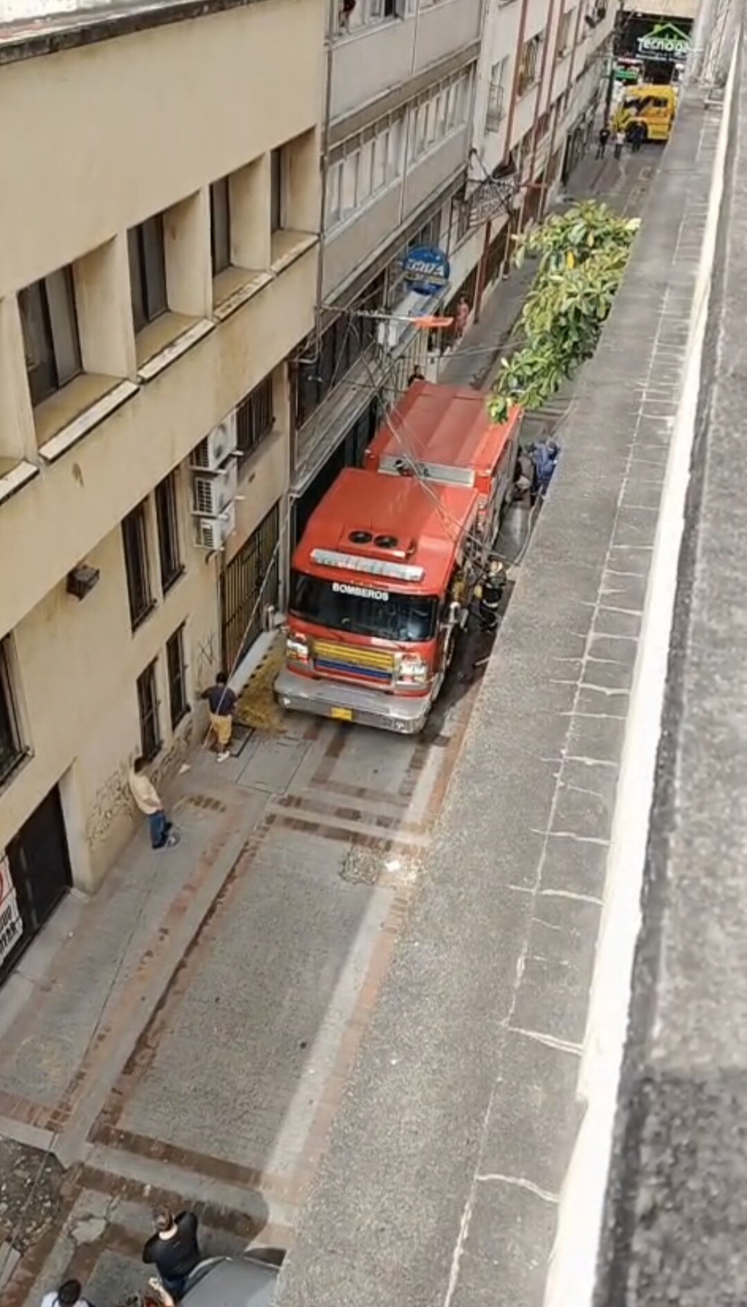 Una veladora causó incendio en vivienda del centro de Ibagué