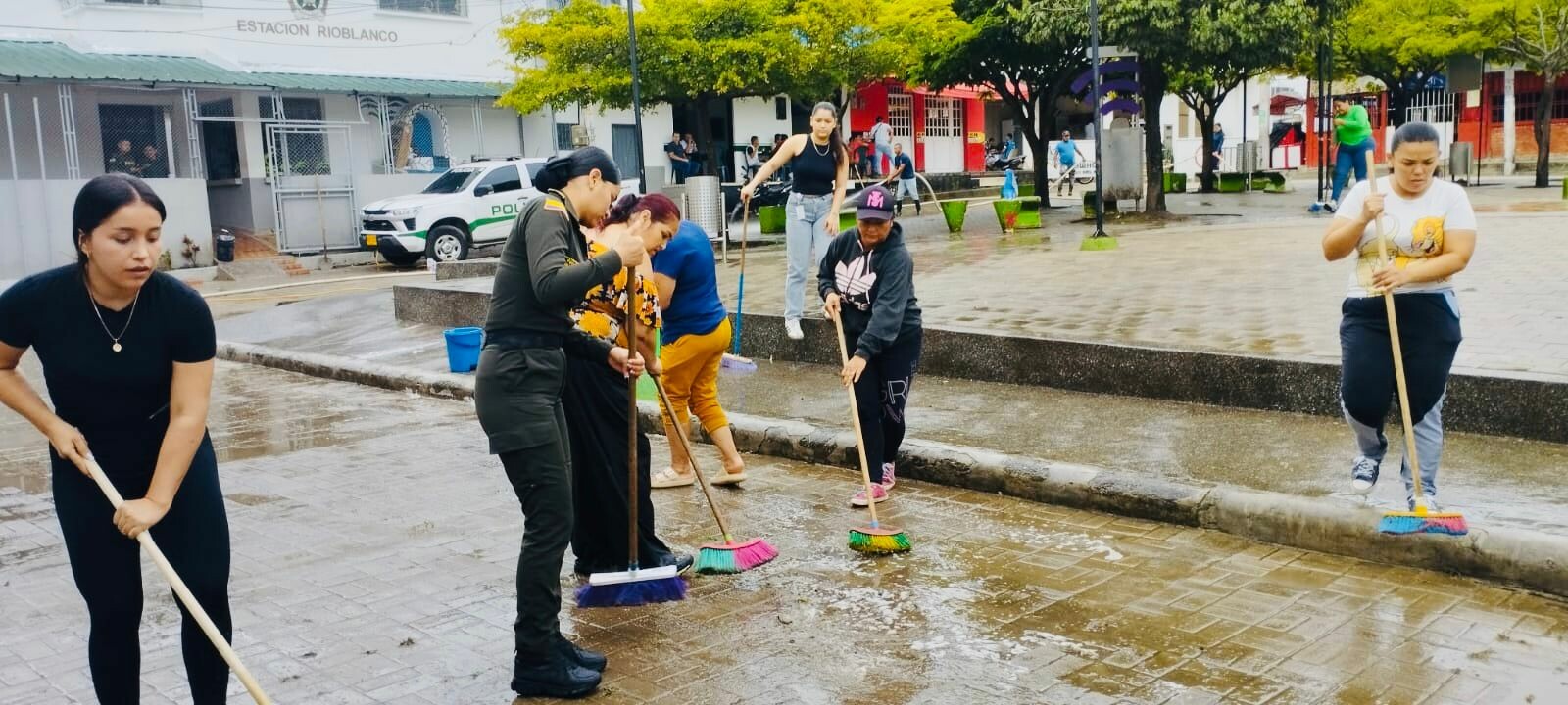 Rioblanco se une para recuperar su parque: así fue la jornada que movilizó a toda la comunidad.